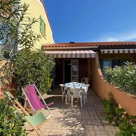 Apartment 4 Pers, 300m Plage, Parking, Terrasse, Bbq - Fr-1-782-25 *