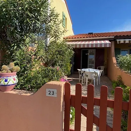 Apartmán 4 Pers, 300m Plage, Parking, Terrasse, Bbq - Fr-1-782-25 *